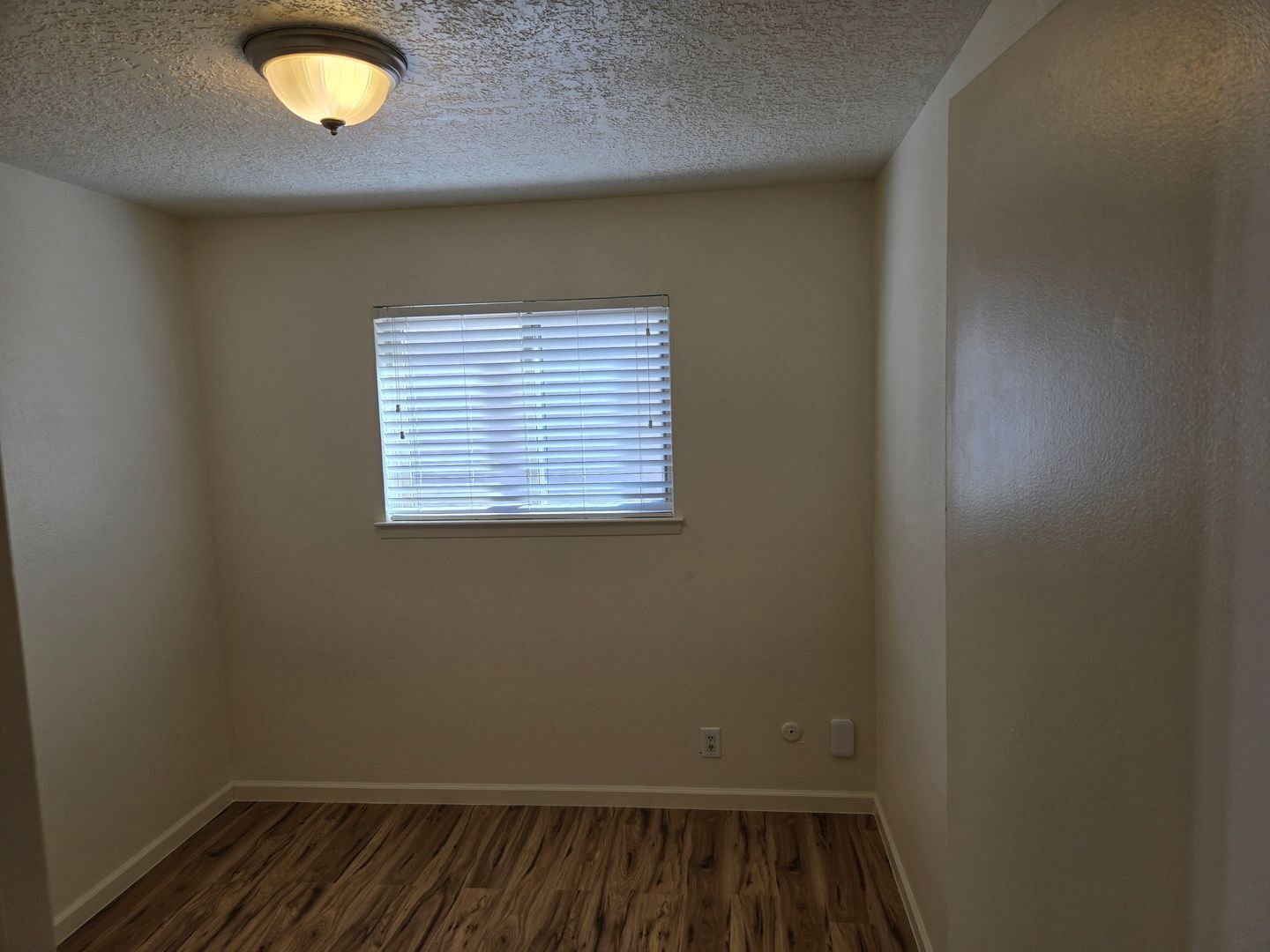 1233 Stutz Dr NE - Albuquerque - New Mexico - 3 bed, 2 bath rental property
