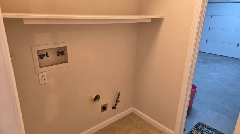 12901 Granite Ave NE - Albuquerque - New Mexico - 3 bed, 2 bath rental property