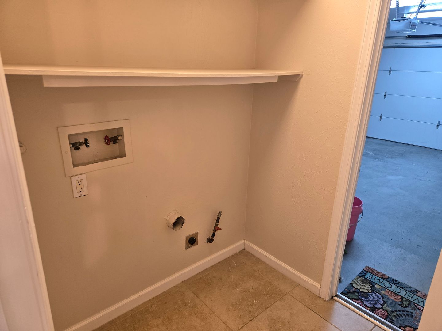 12901 Granite Ave NE - Albuquerque - New Mexico - 3 bed, 2 bath rental property