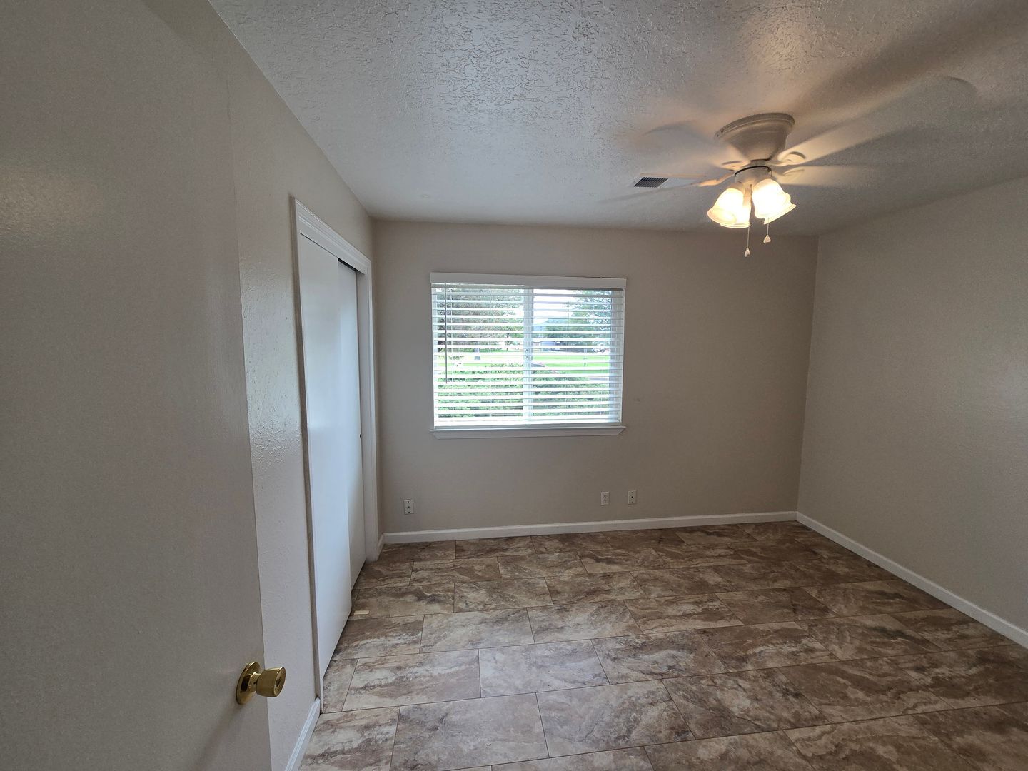12901 Granite Ave NE - Albuquerque - New Mexico - 3 bed, 2 bath rental property