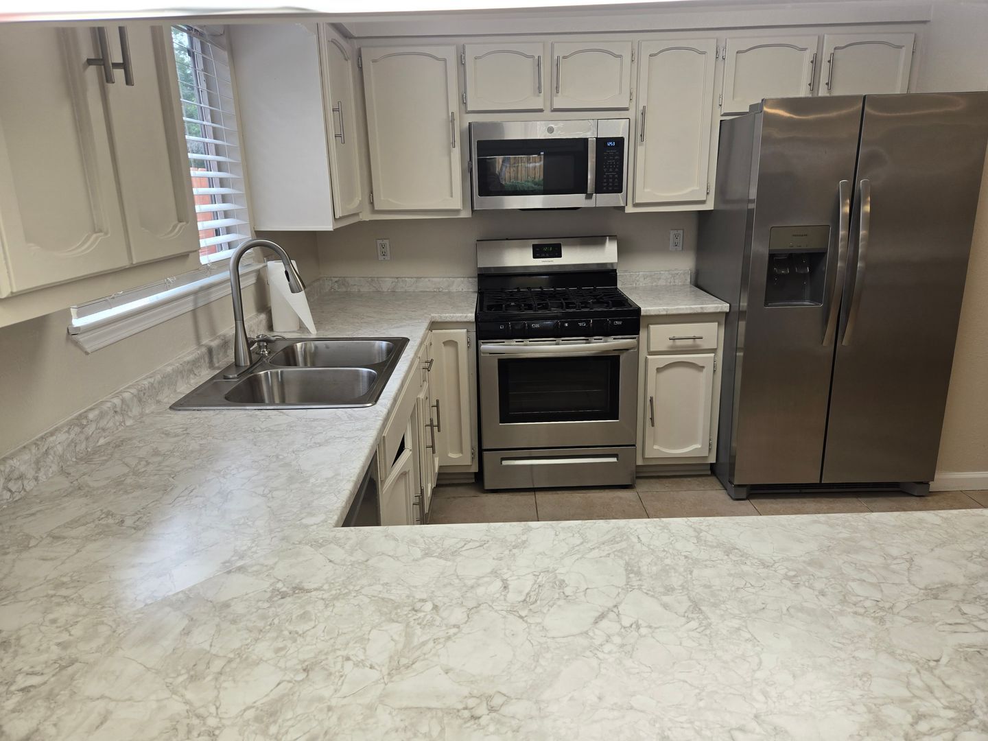 12901 Granite Ave NE - Albuquerque - New Mexico - 3 bed, 2 bath rental property