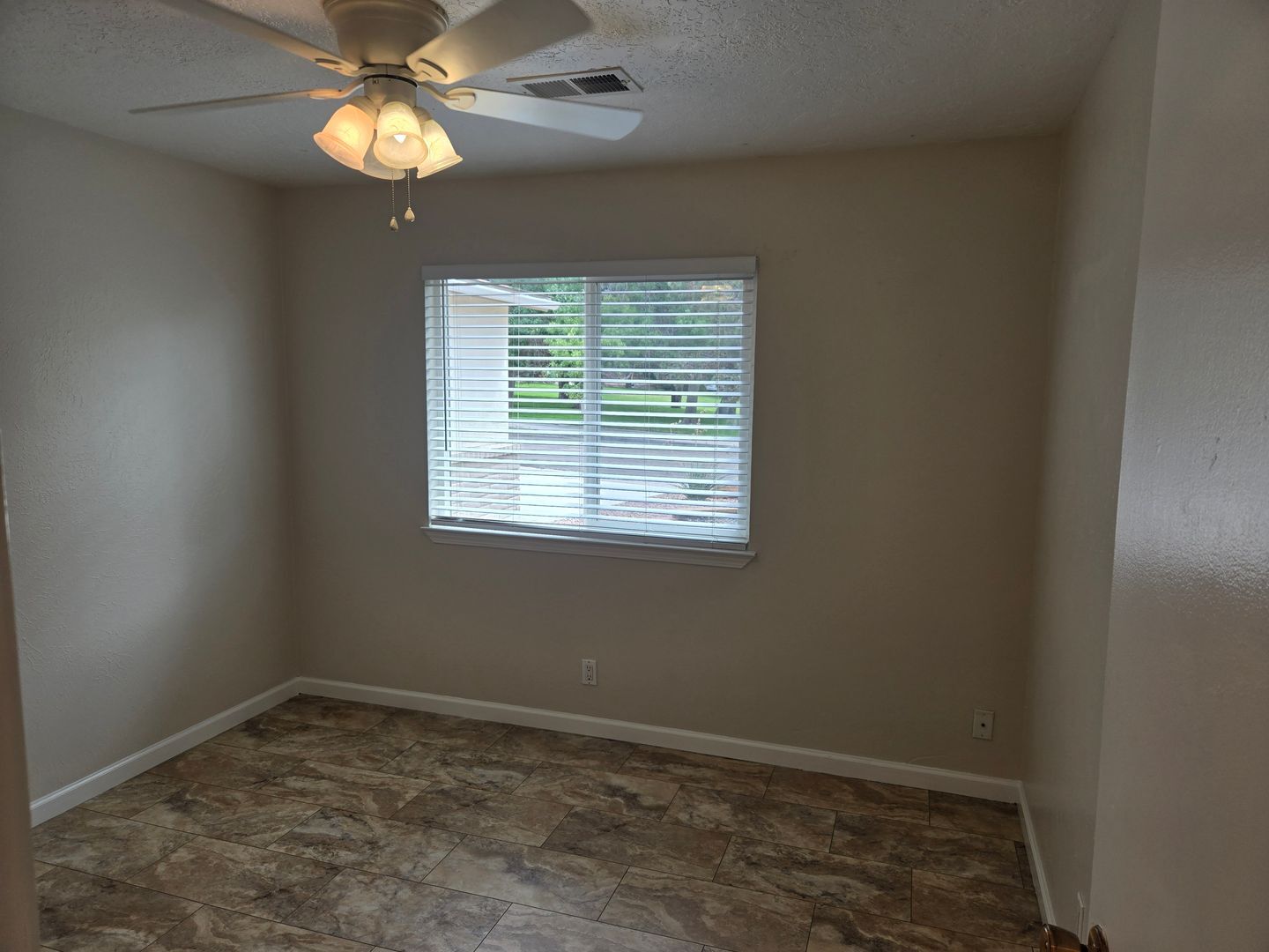 12901 Granite Ave NE - Albuquerque - New Mexico - 3 bed, 2 bath rental property