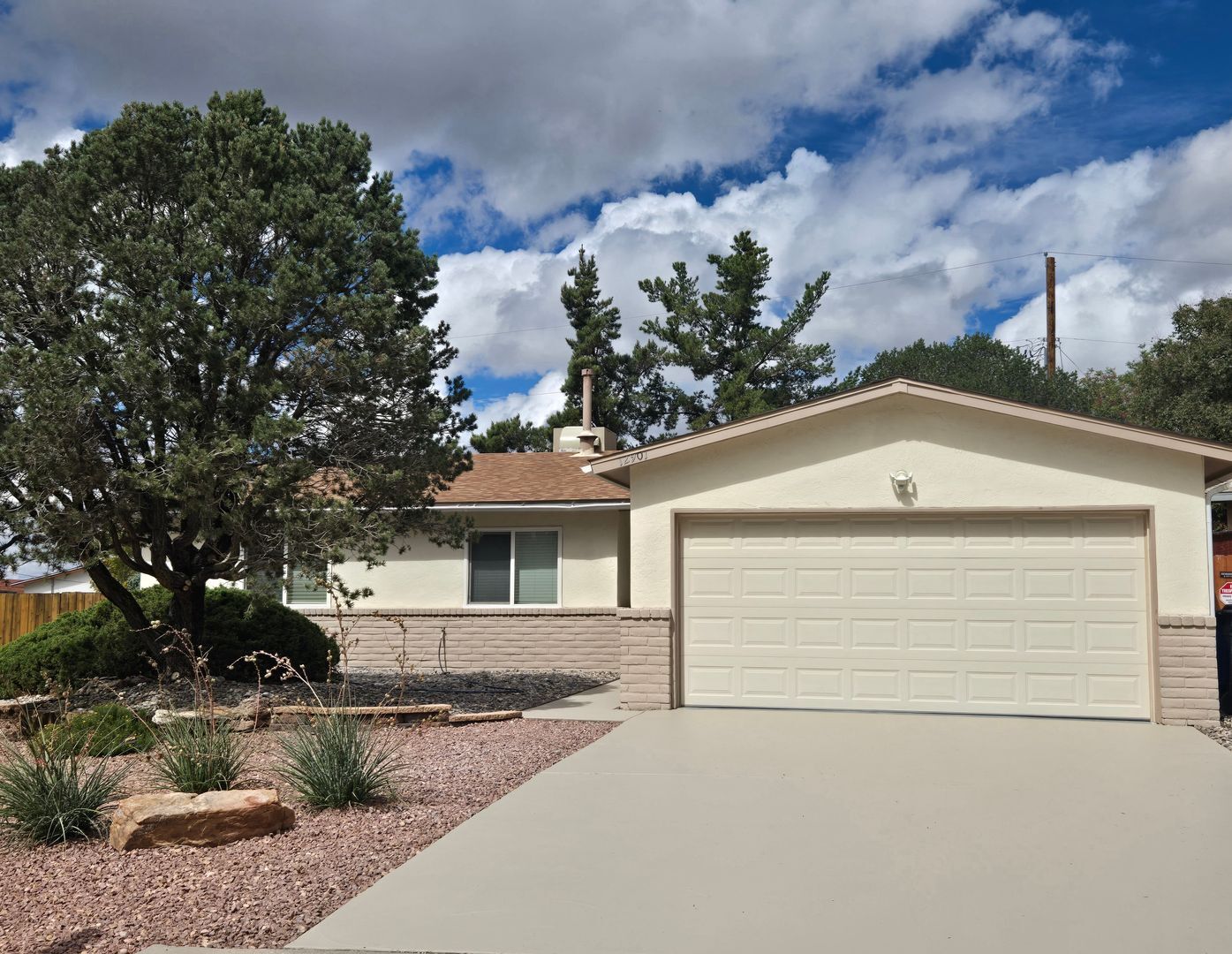 12901 Granite Ave NE - Albuquerque - New Mexico - 3 bed, 2 bath rental property