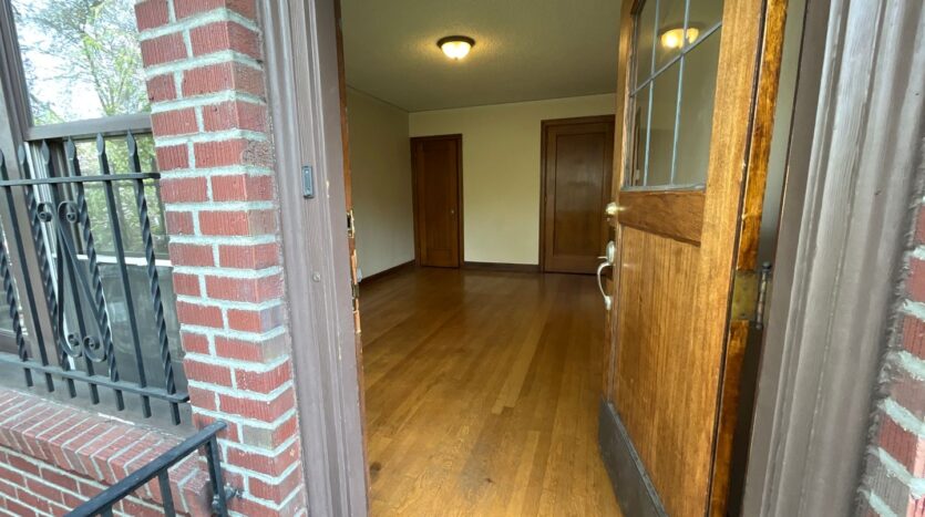 1300 E Mercer St - Seattle - Washington - 2 bed, 1 bath rental property