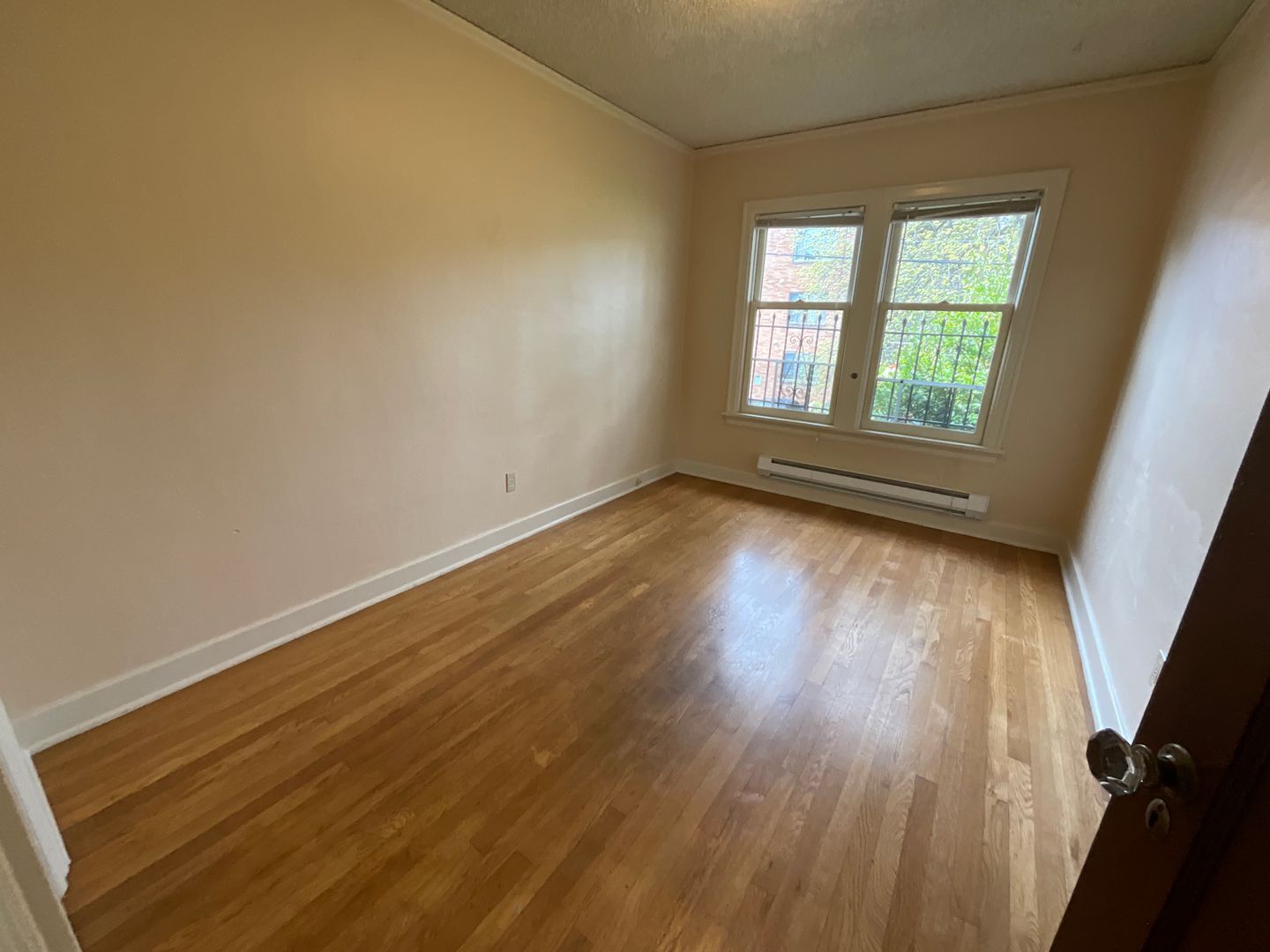 1300 E Mercer St - Seattle - Washington - 2 bed, 1 bath rental property