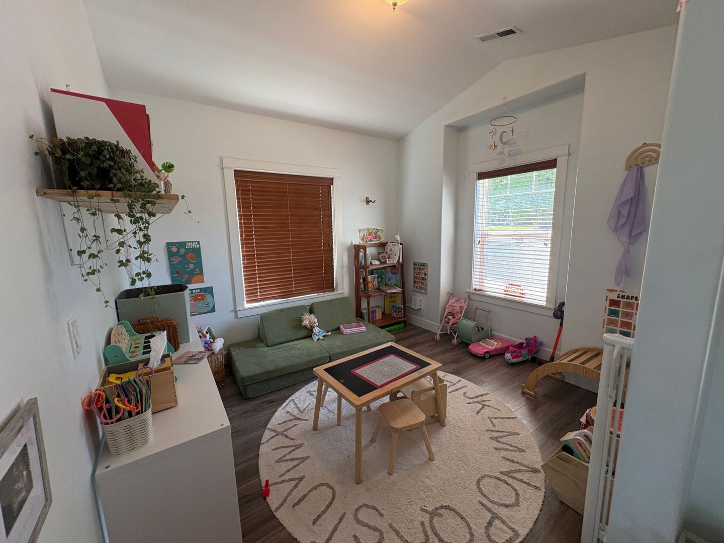 1326 SW Rimrock Way - Redmond - Oregon - 3 bed, 3 bath rental property