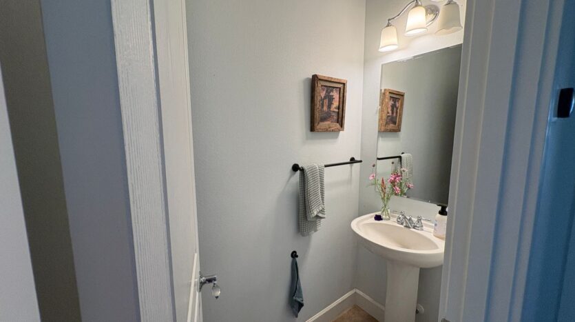 1326 SW Rimrock Way - Redmond - Oregon - 3 bed, 3 bath rental property