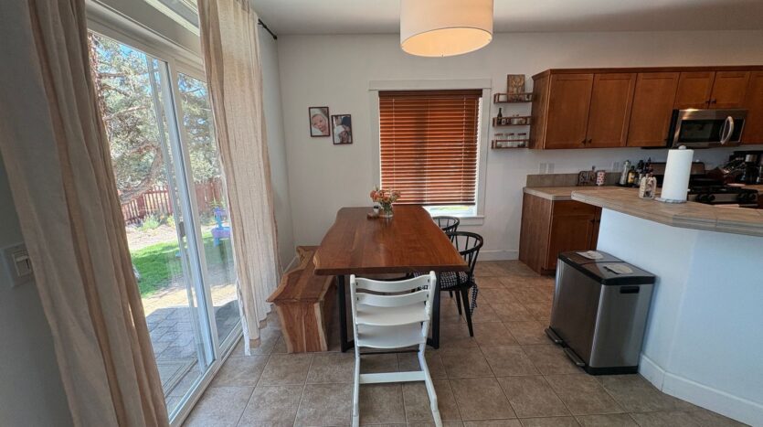 1326 SW Rimrock Way - Redmond - Oregon - 3 bed, 3 bath rental property