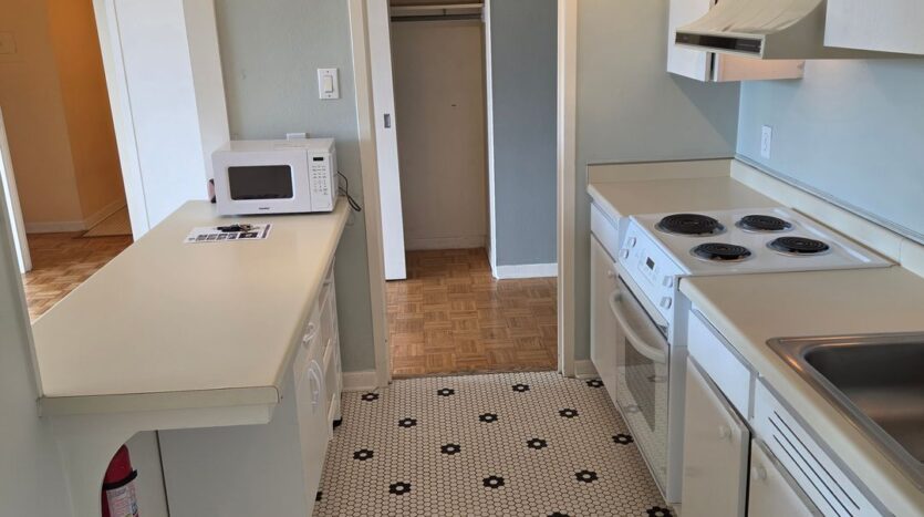 1331 Park Ave SW #212 - Albuquerque - New Mexico - 1 bed, 1 bath rental property