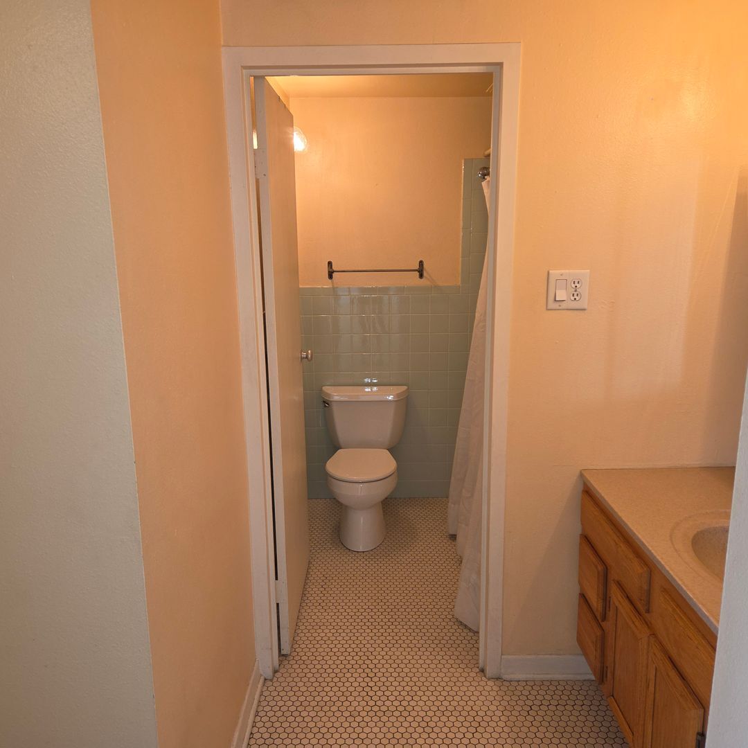 1331 Park Ave SW #212 - Albuquerque - New Mexico - 1 bed, 1 bath rental property