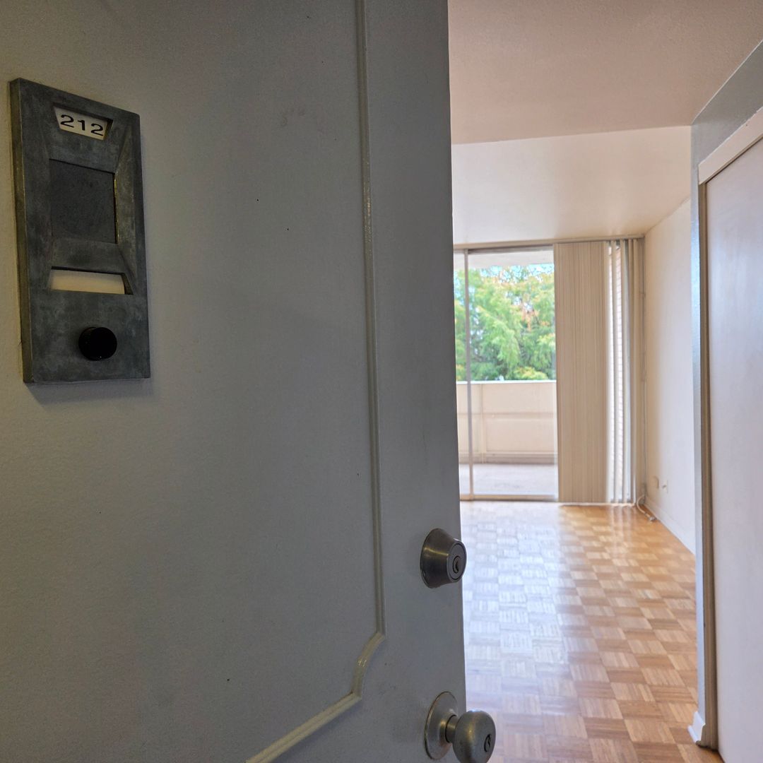 1331 Park Ave SW #212 - Albuquerque - New Mexico - 1 bed, 1 bath rental property