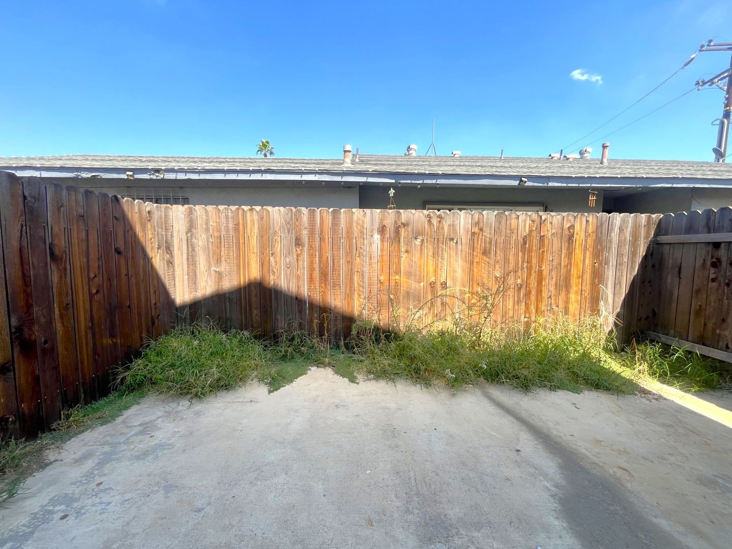 1402 N Virginia Ave - Ontario - California - 2 bed, 1 bath rental property