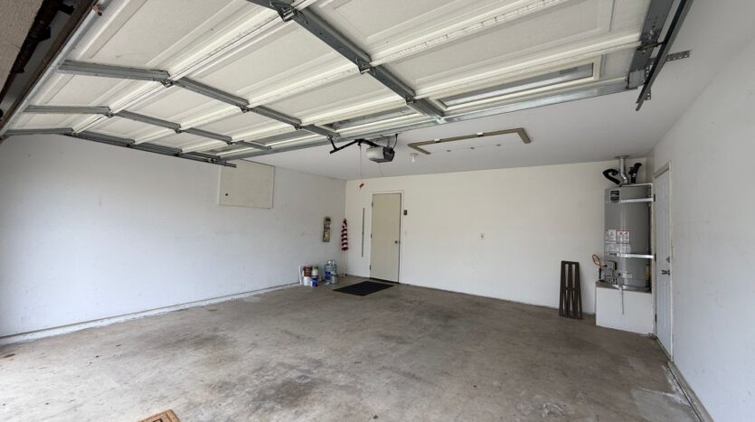 1411 E Parkview Court - Visalia - California - 3 bed, 2 bath rental property