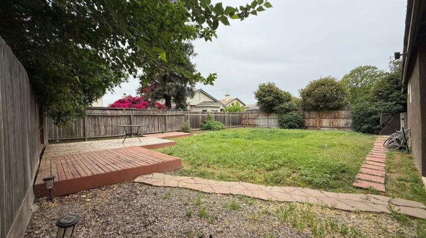 1411 E Parkview Court - Visalia - California - 3 bed, 2 bath rental property