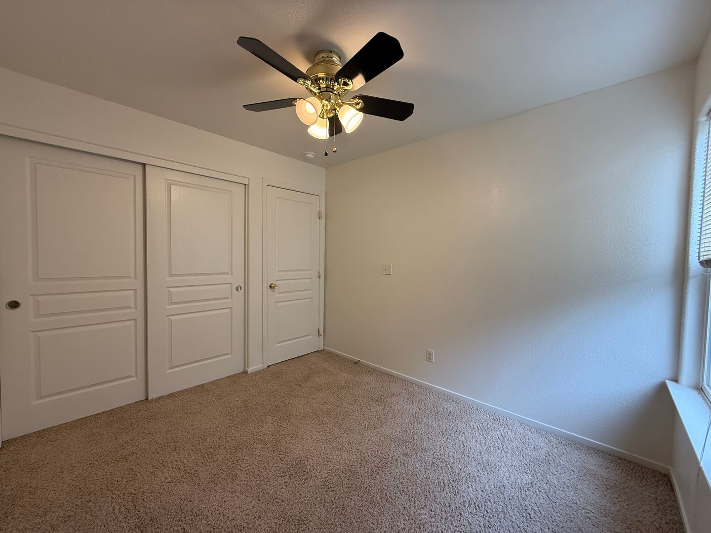 1411 E Parkview Court - Visalia - California - 3 bed, 2 bath rental property