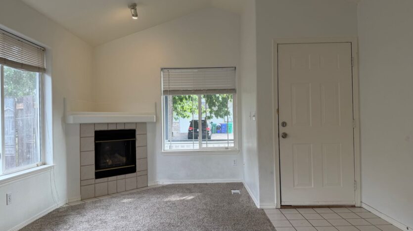 14110 SE Summerfield Loop - Happy Valley - Oregon - 3 bed, 2.5 bath rental property