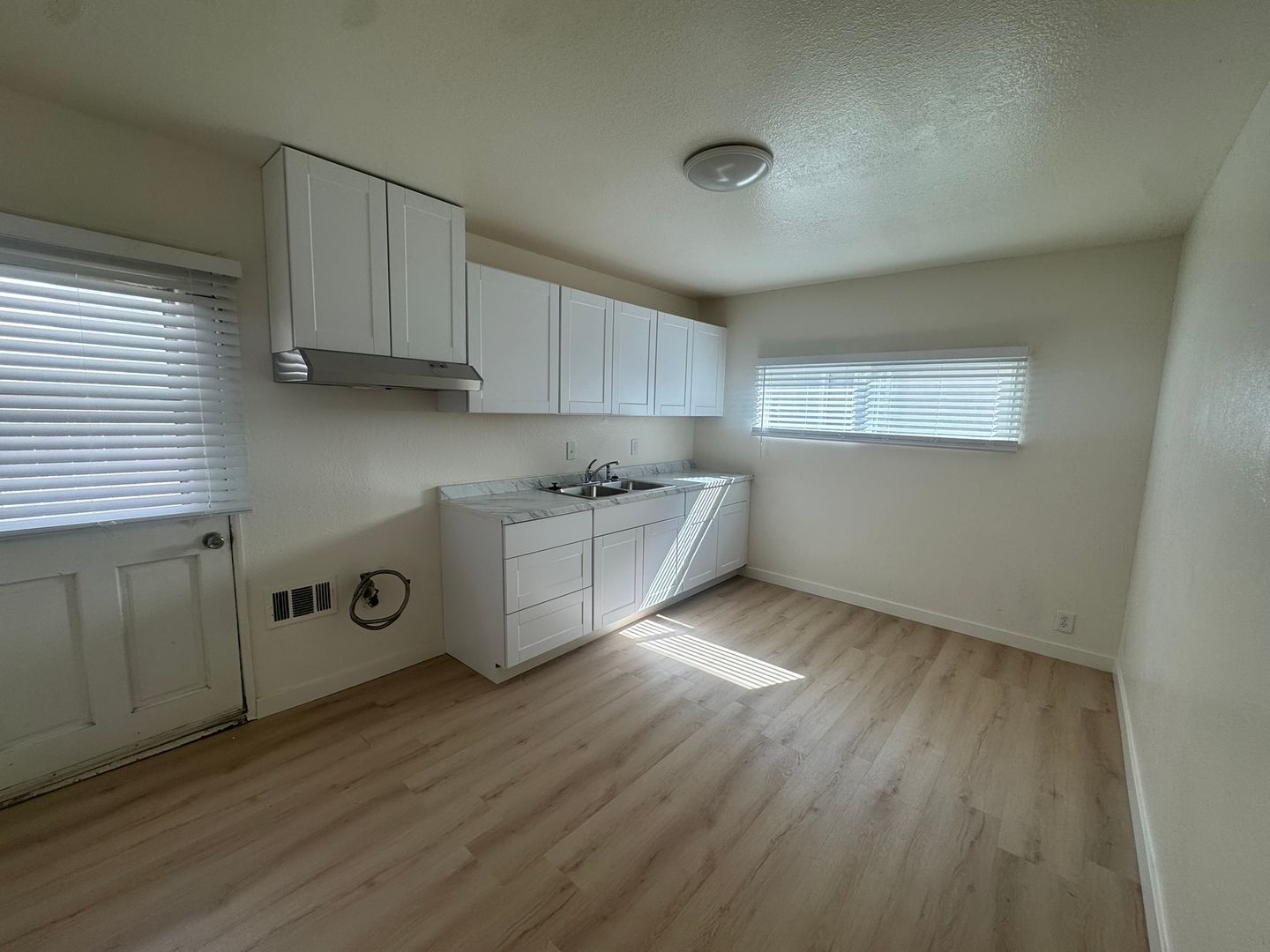1448 Coronado Ave. - Long Beach - California - 2 bed, 1 bath rental property