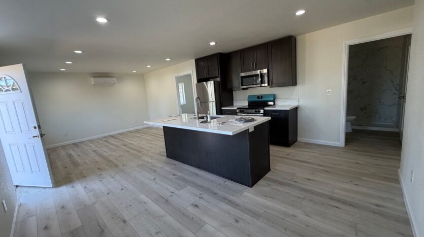 1528 Los Robles - Sacramento - California - 3 bed, 2 bath rental property