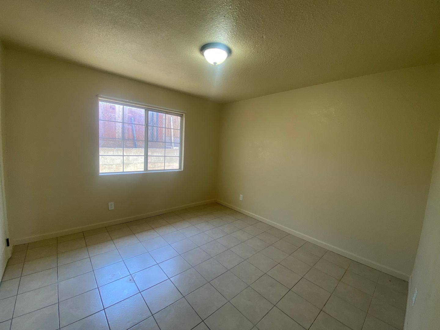 15466 3rd St. - 15468 - Victorville - California - 1 bed, 1 bath rental property