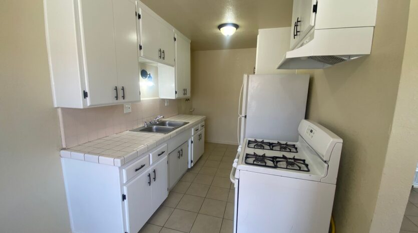 15466 3rd St. - 15468 - Victorville - California - 1 bed, 1 bath rental property