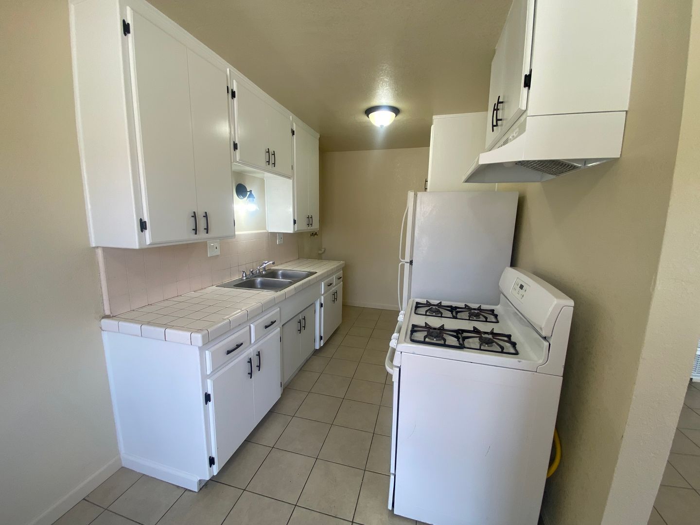 15466 3rd St. - 15468 - Victorville - California - 1 bed, 1 bath rental property