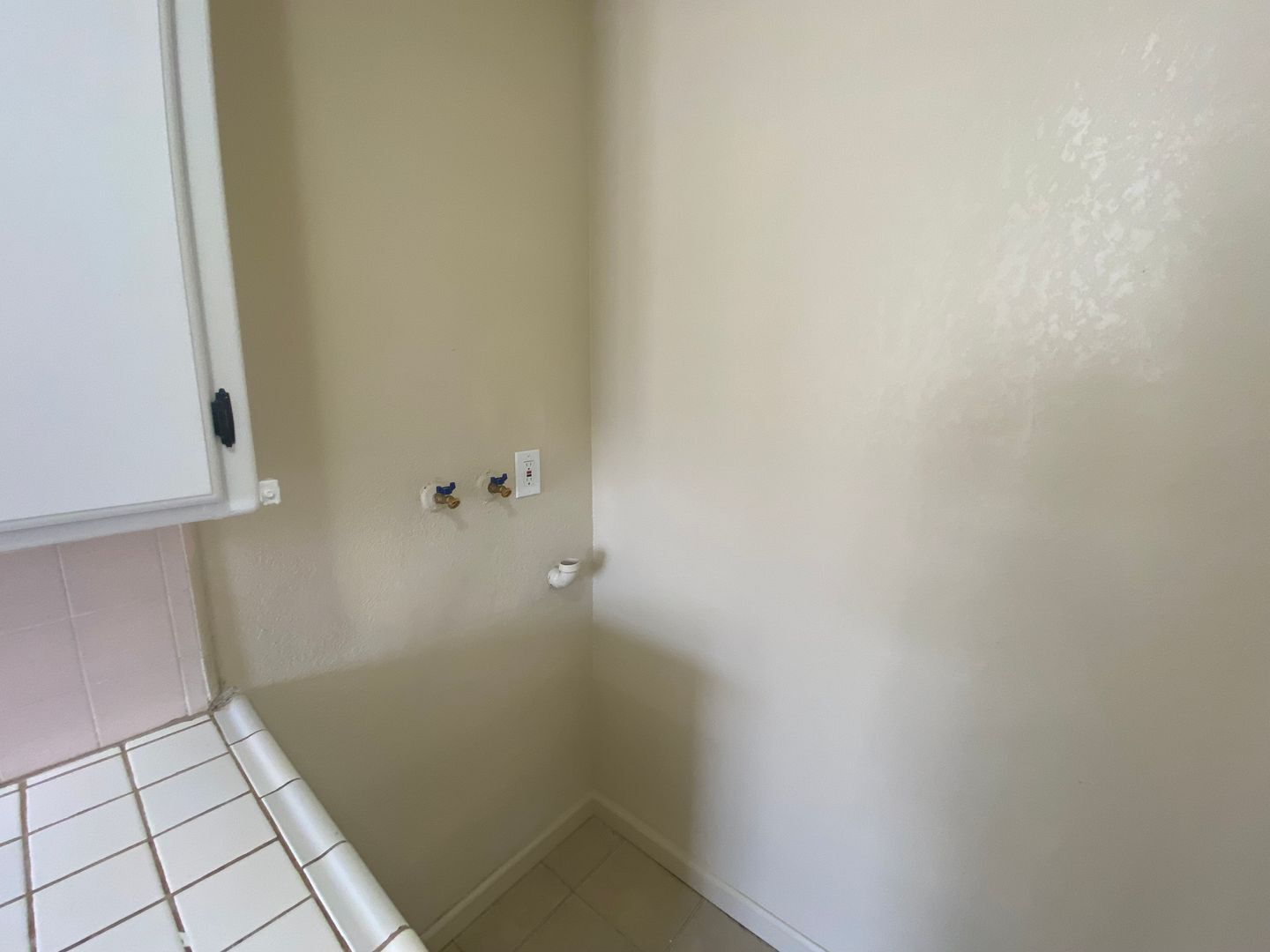 15466 3rd St. - 15468 - Victorville - California - 1 bed, 1 bath rental property