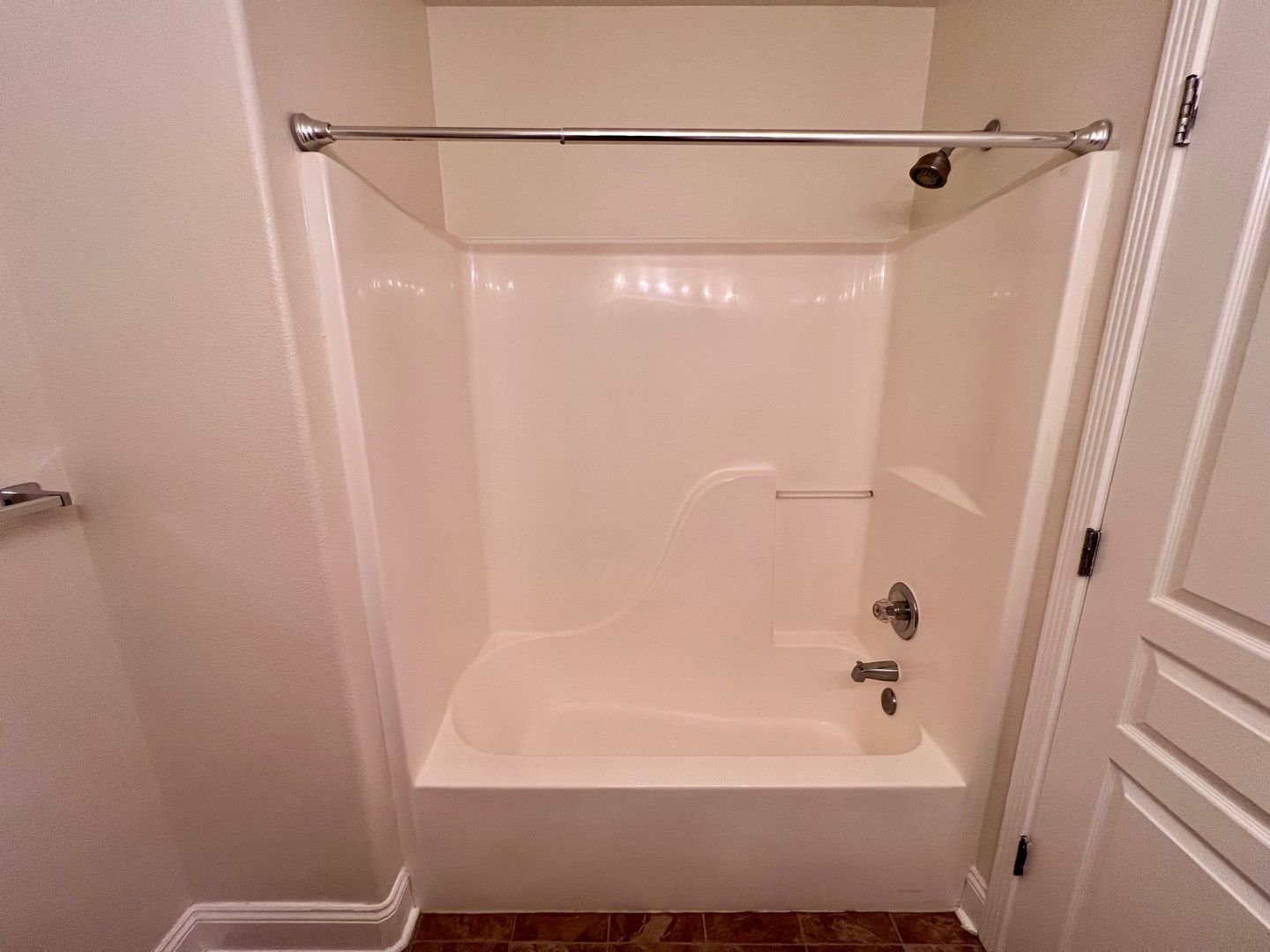 16783 NE Halsey St. - Portland - Oregon - 3 bed, 2.5 bath rental property