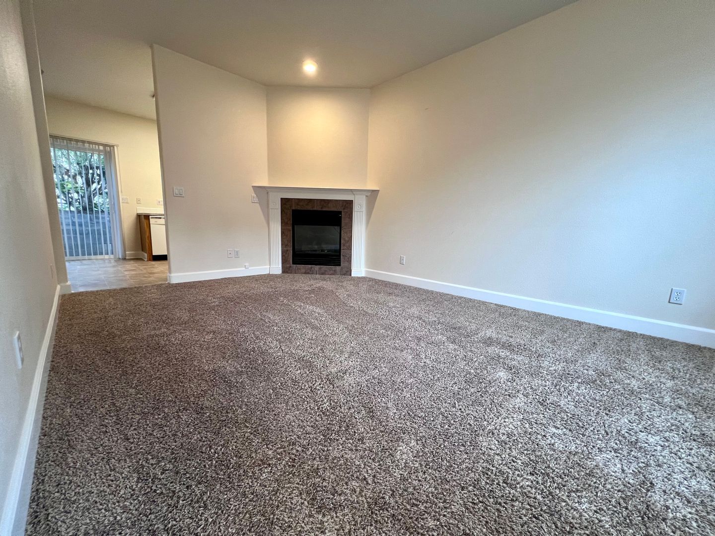 16783 NE Halsey St. - Portland - Oregon - 3 bed, 2.5 bath rental property