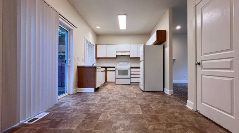 16783 NE Halsey St. - Portland - Oregon - 3 bed, 2.5 bath rental property