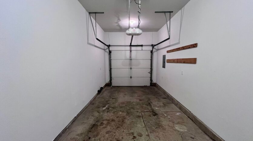 16783 NE Halsey St. - Portland - Oregon - 3 bed, 2.5 bath rental property
