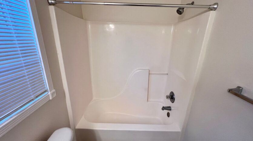 16783 NE Halsey St. - Portland - Oregon - 3 bed, 2.5 bath rental property