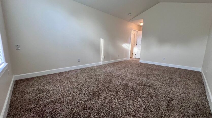 16783 NE Halsey St. - Portland - Oregon - 3 bed, 2.5 bath rental property