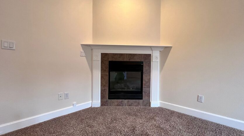 16783 NE Halsey St. - Portland - Oregon - 3 bed, 2.5 bath rental property