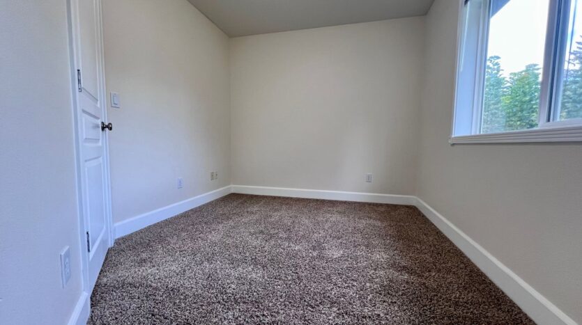 16783 NE Halsey St. - Portland - Oregon - 3 bed, 2.5 bath rental property