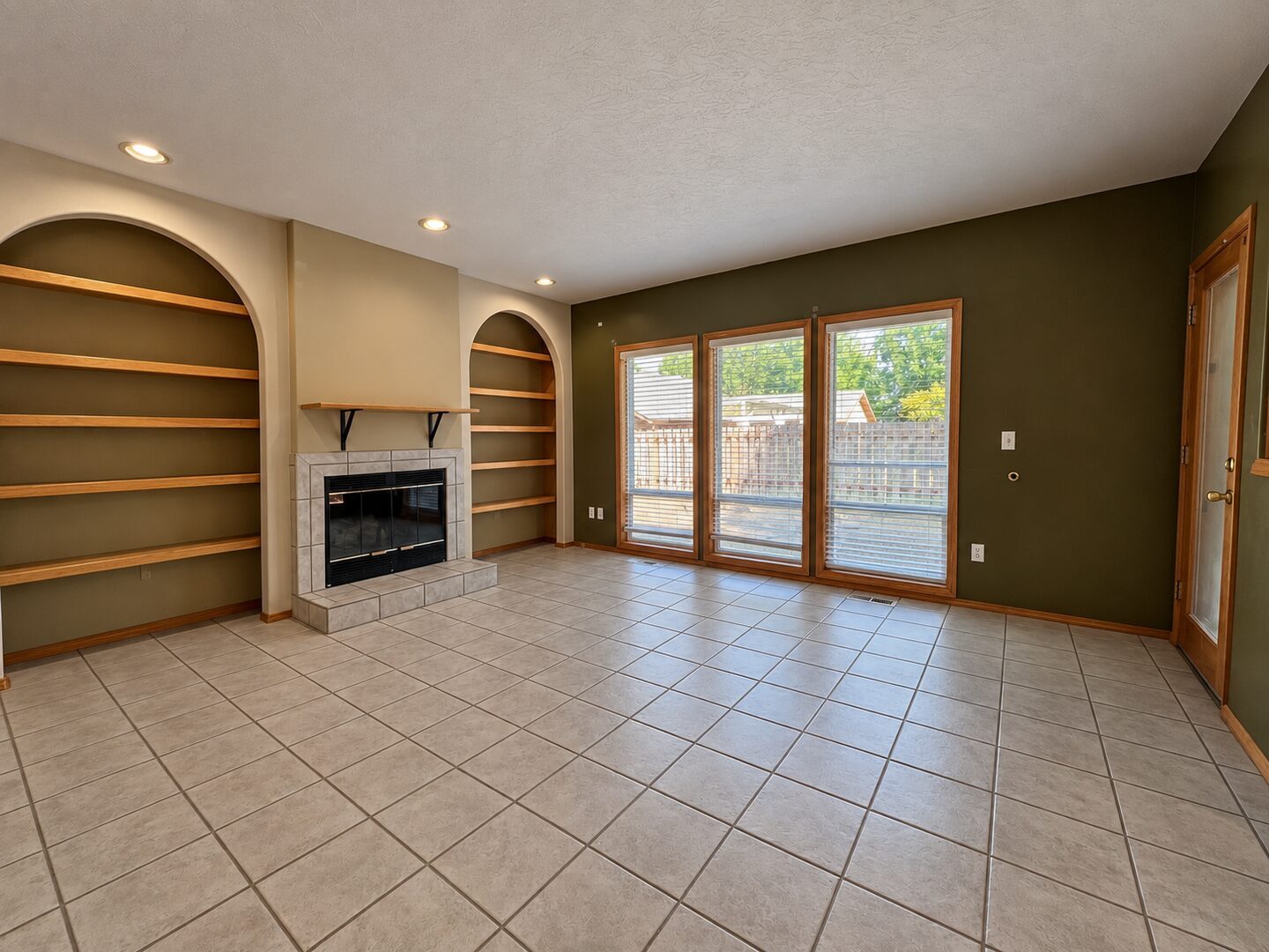 17027 SW Lynnly Way - Sherwood - Oregon - 3 bed, 2 bath rental property