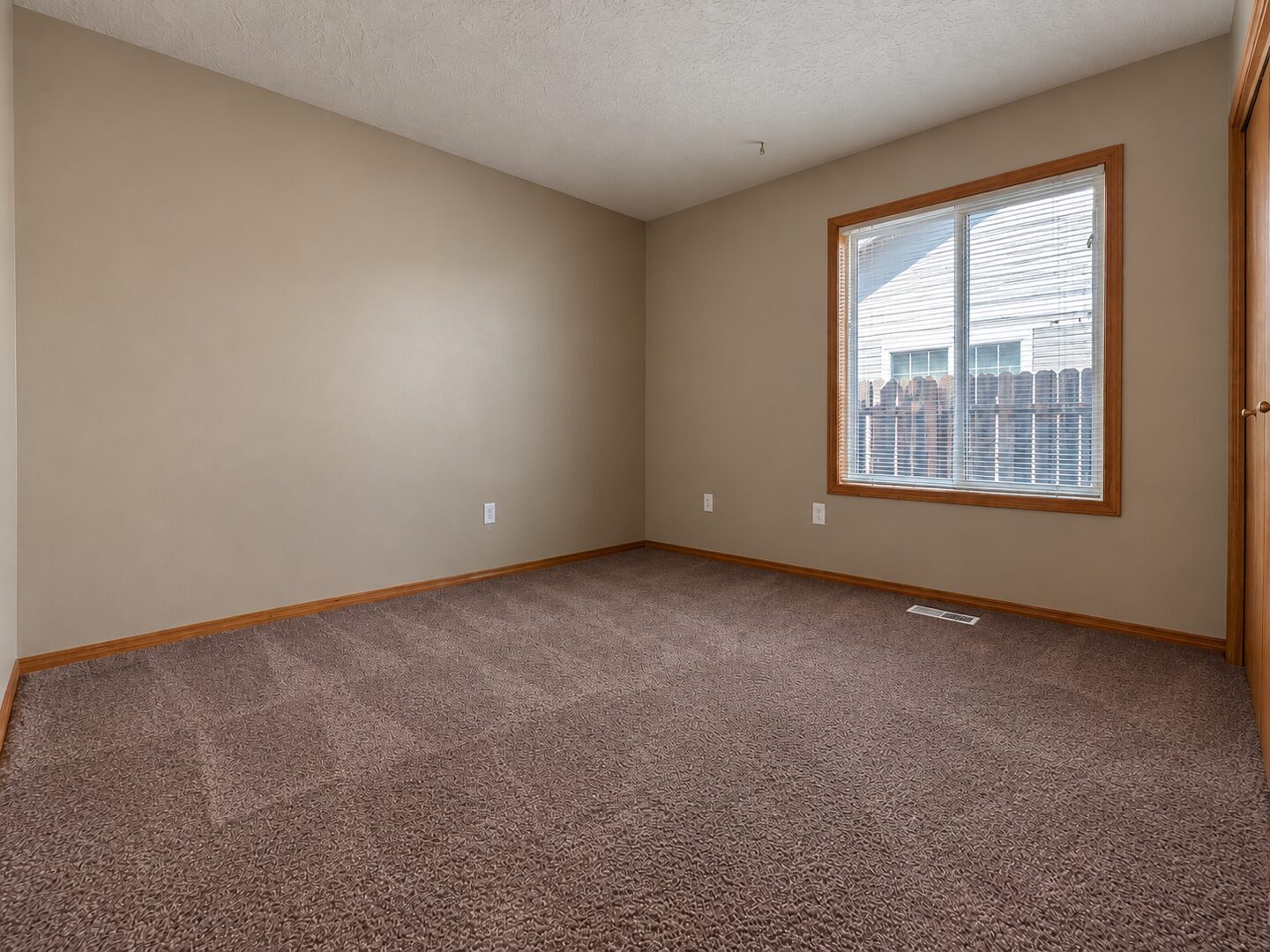 17027 SW Lynnly Way - Sherwood - Oregon - 3 bed, 2 bath rental property