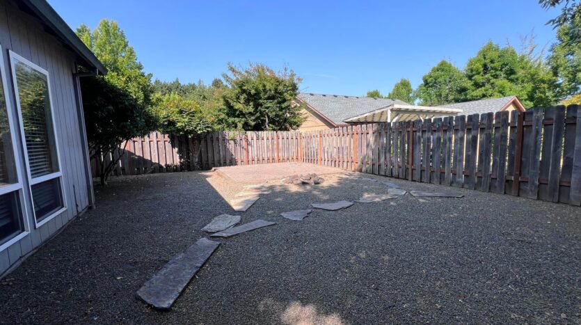 17027 SW Lynnly Way - Sherwood - Oregon - 3 bed, 2 bath rental property