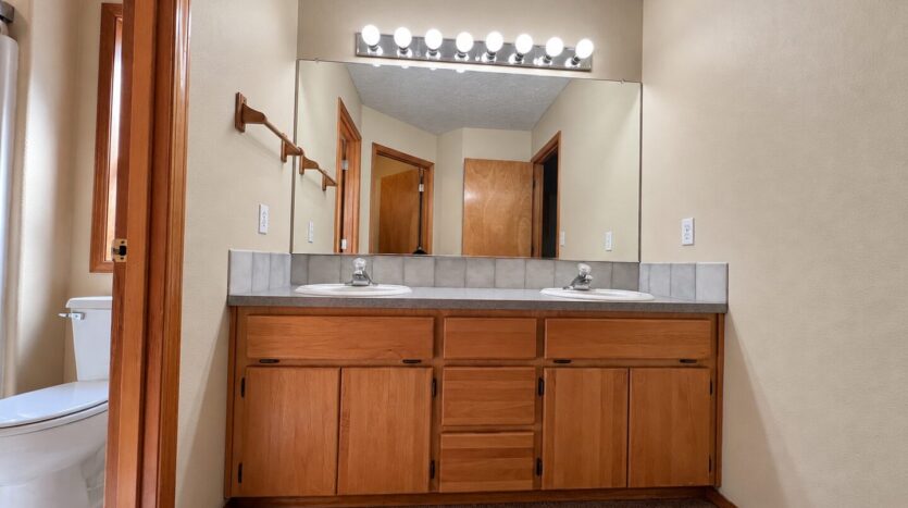 17027 SW Lynnly Way - Sherwood - Oregon - 3 bed, 2 bath rental property