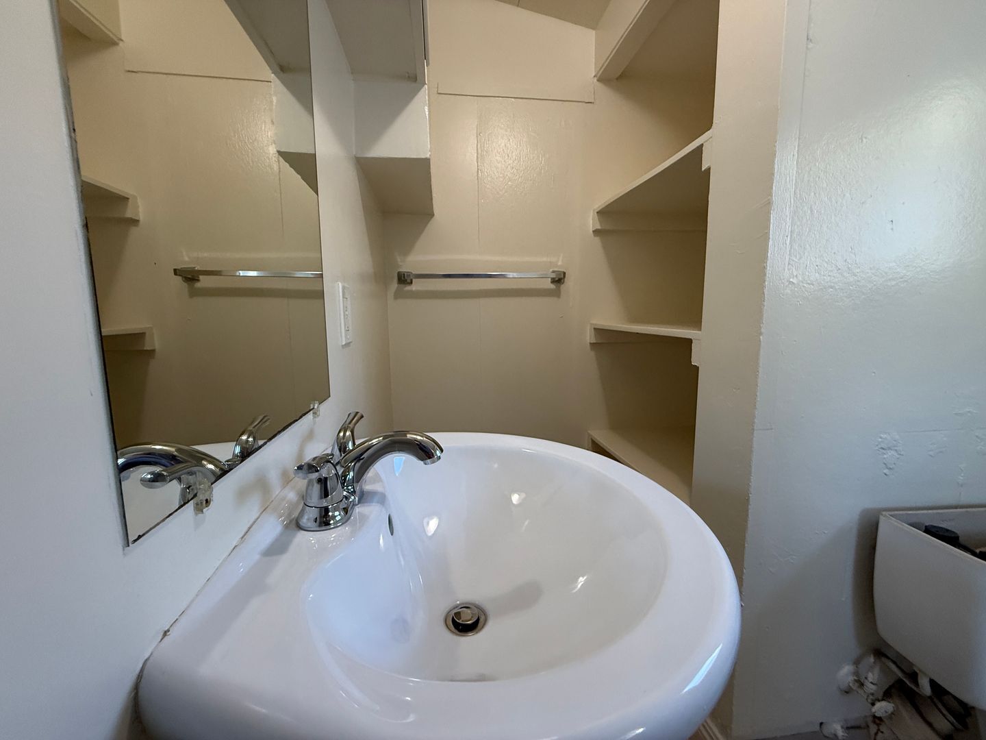 1770 Fortuna Ave. - San Diego - California - 2 bed, 1.5 bath rental property