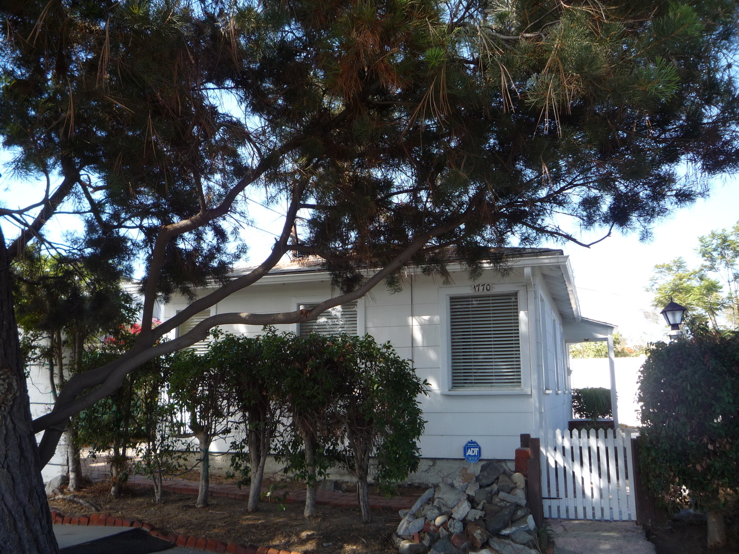 1770 Fortuna Ave. - San Diego - California - 2 bed, 1 bath rental property