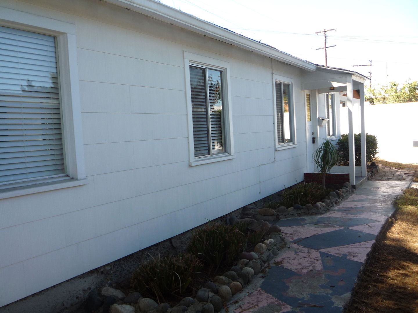 1770 Fortuna Ave. - San Diego - California - 2 bed, 1 bath rental property