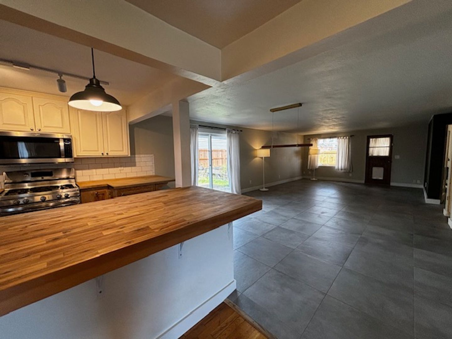 1873 Martin Road - Mount Vernon - Washington - 3 bed, 2 bath rental property