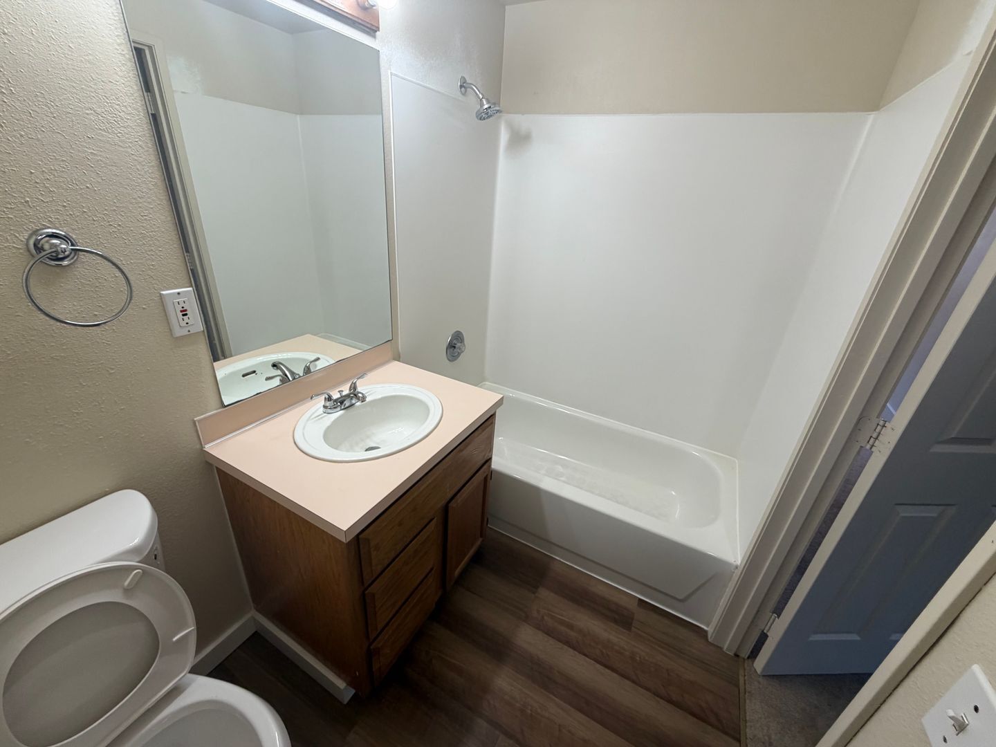 1911 26th St - Everett - Washington - 2 bed, 1 bath rental property
