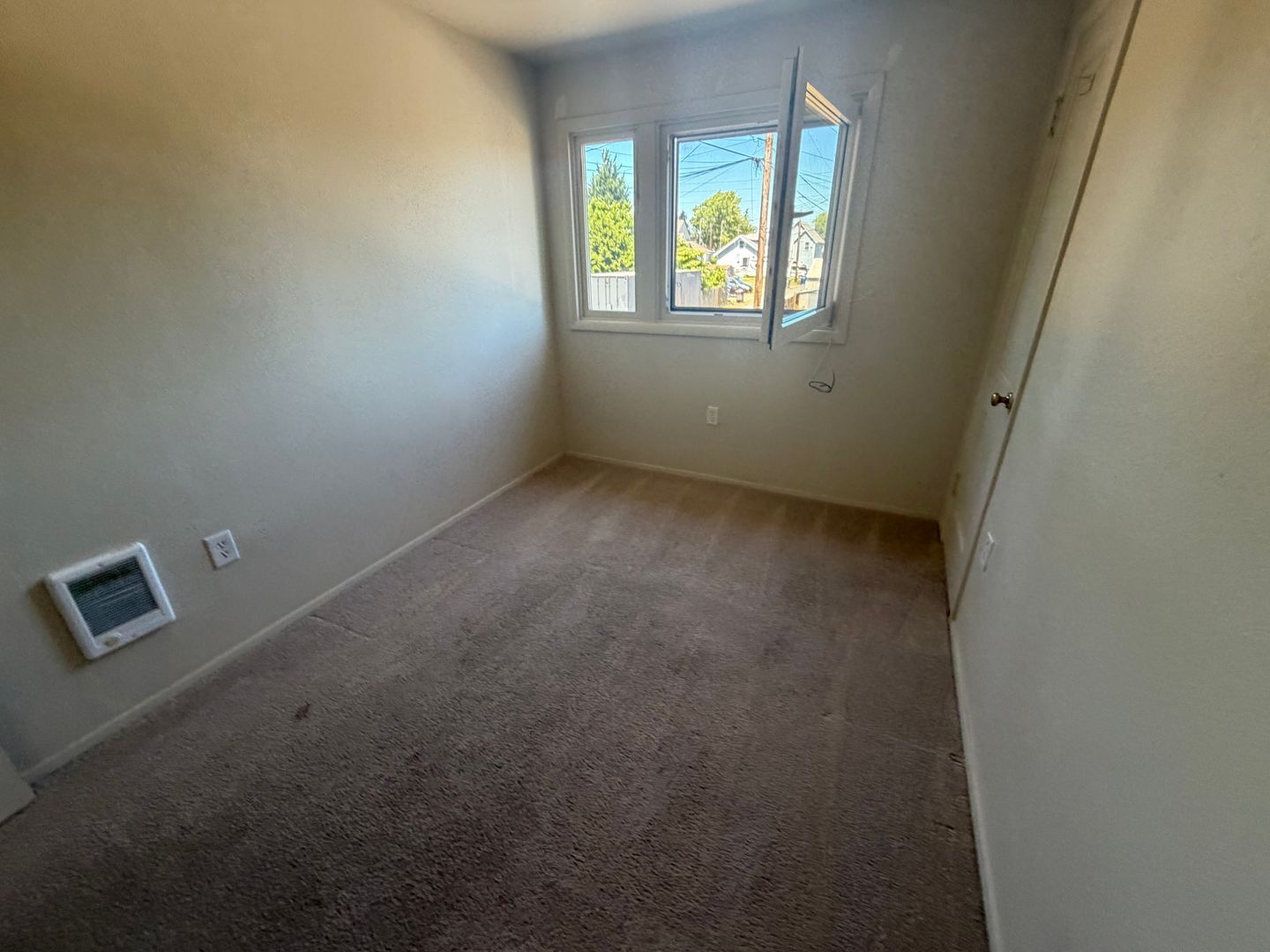 1911 26th St - Everett - Washington - 2 bed, 1 bath rental property