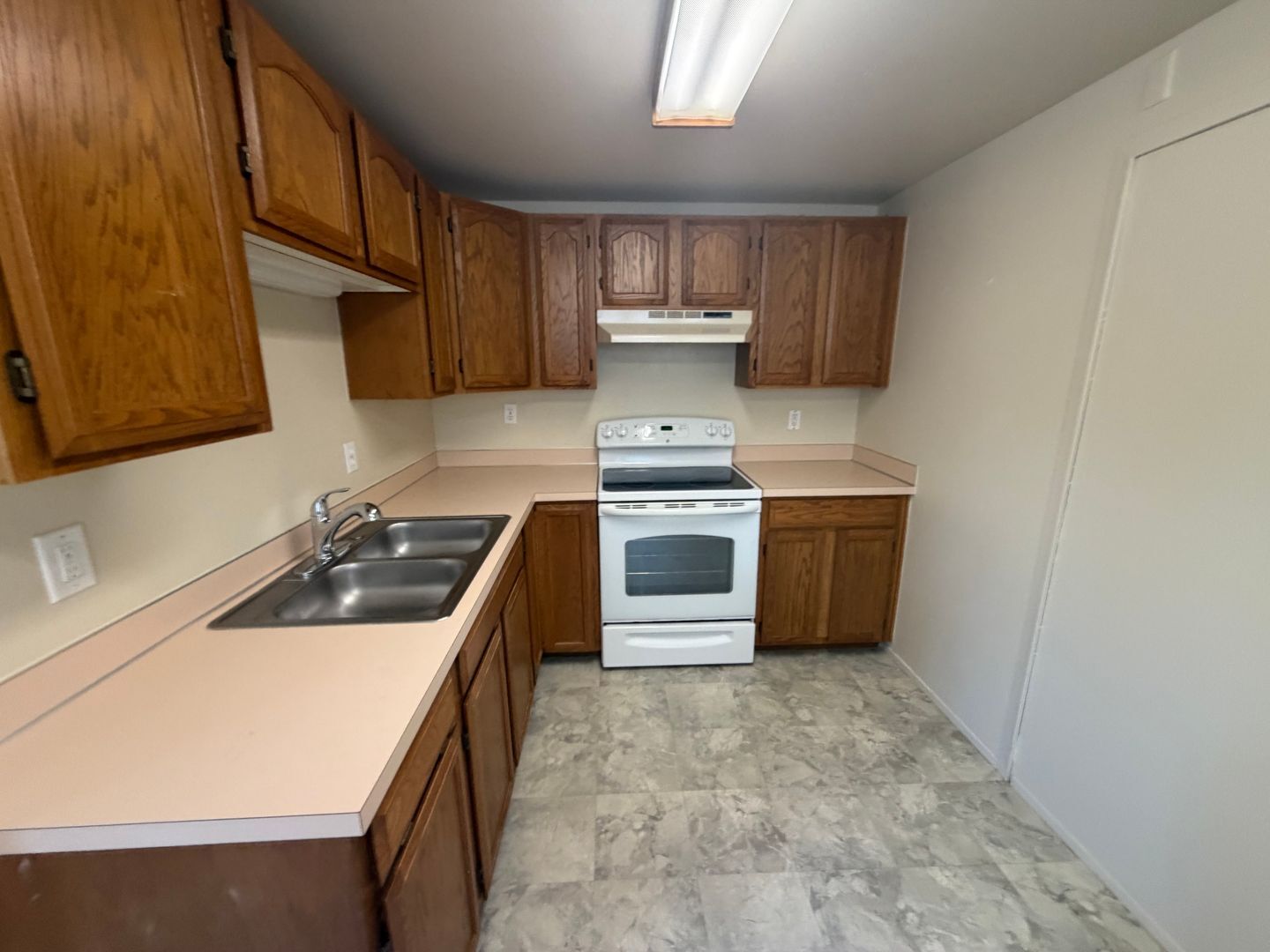 1911 26th St - Everett - Washington - 2 bed, 1 bath rental property