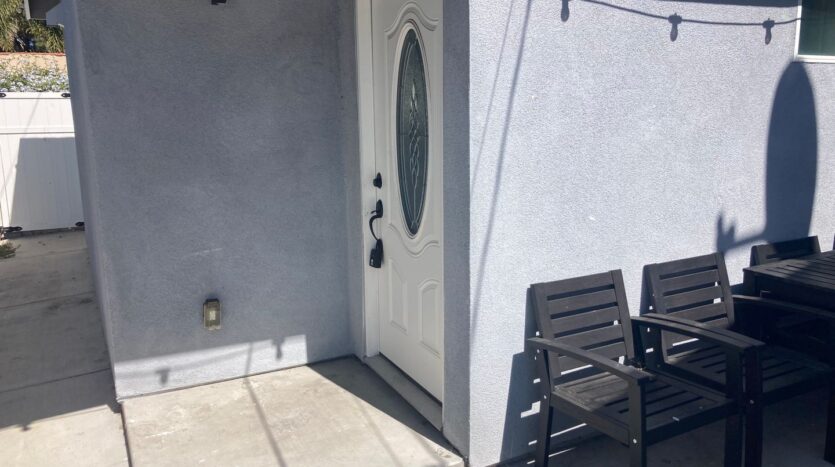 2129 S Sycamore - Los Angeles - California - 1 bed, 1 bath rental property