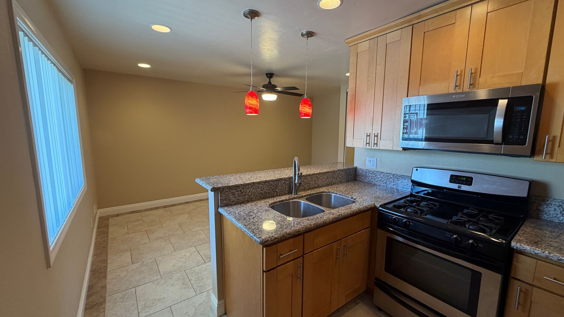 2166 Montgomery Ave #E - Encinitas - California - 1 bath rental property