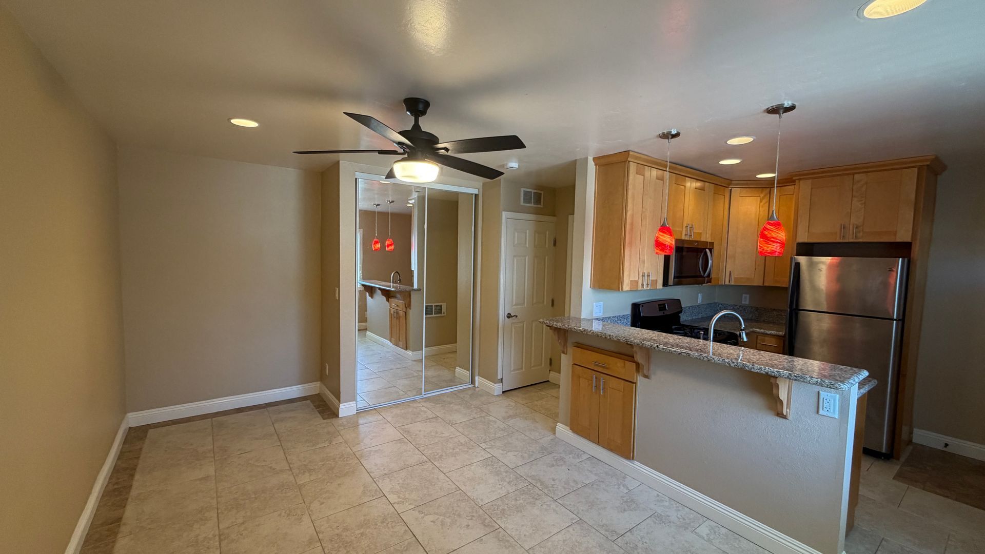 2166 Montgomery Ave #E - Encinitas - California - 1 bath rental property