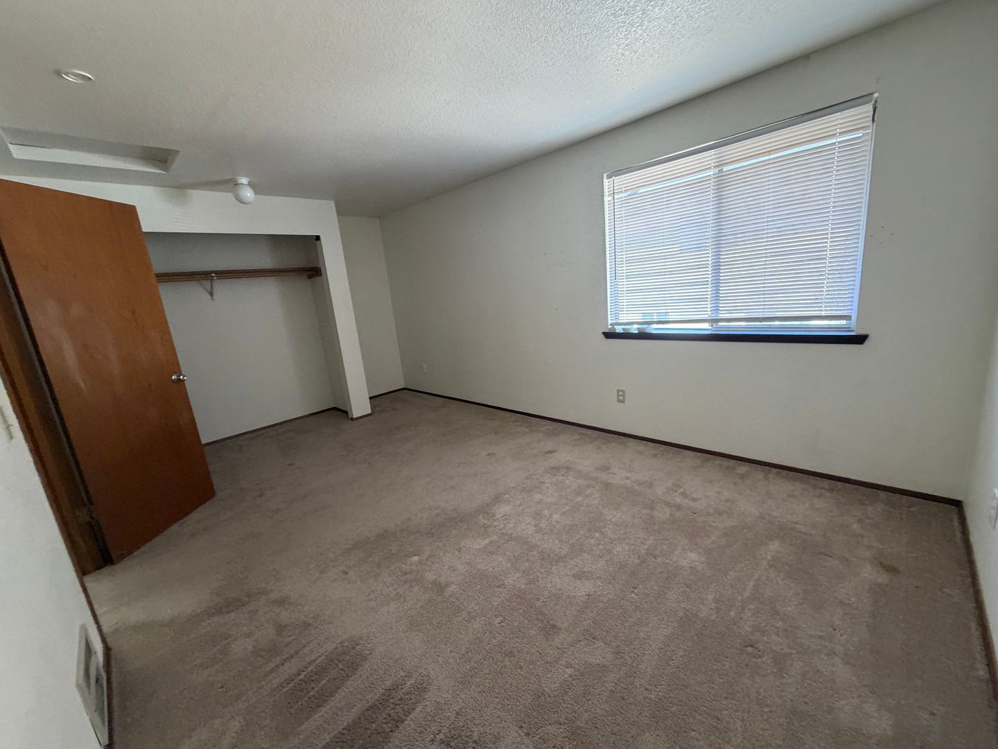 21713 80th Ave W - Edmonds - Washington - 2 bed, 1.5 bath rental property