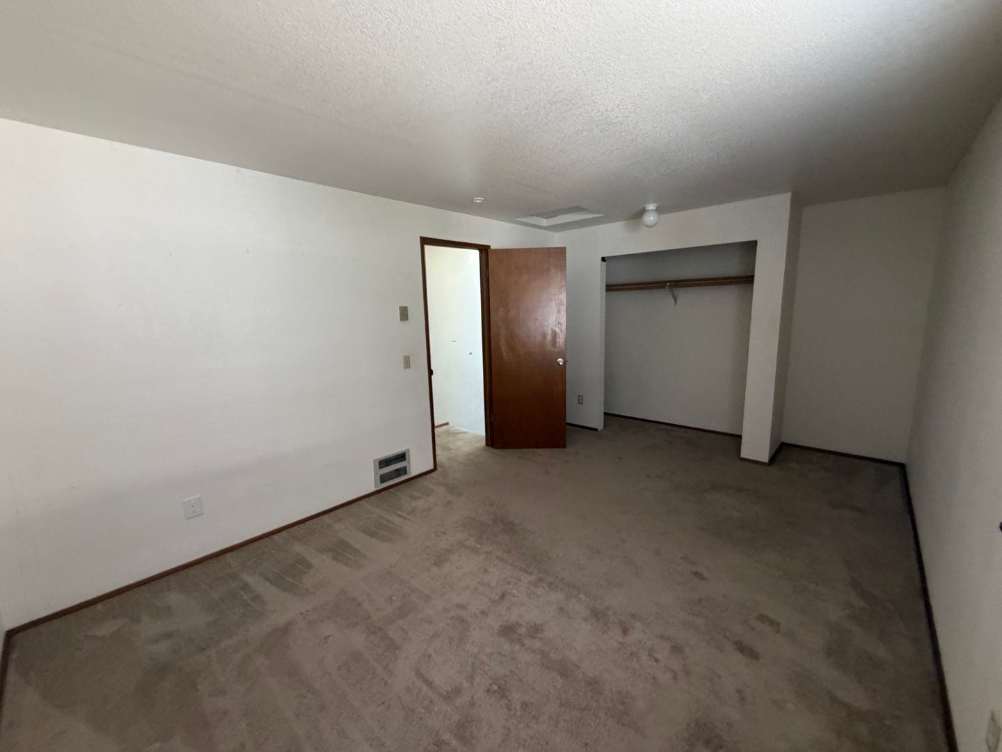 21713 80th Ave W - Edmonds - Washington - 2 bed, 1.5 bath rental property
